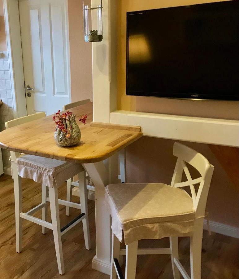 Ferienwohnung "Alter Gutshof" Huehnergott Sellin (Rugen) Exterior foto