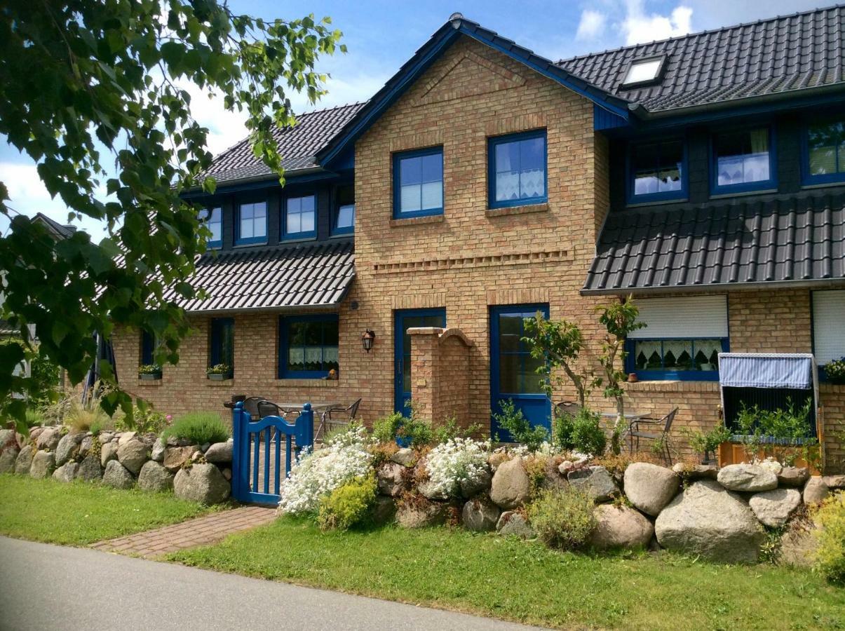 Ferienwohnung "Alter Gutshof" Huehnergott Sellin (Rugen) Exterior foto